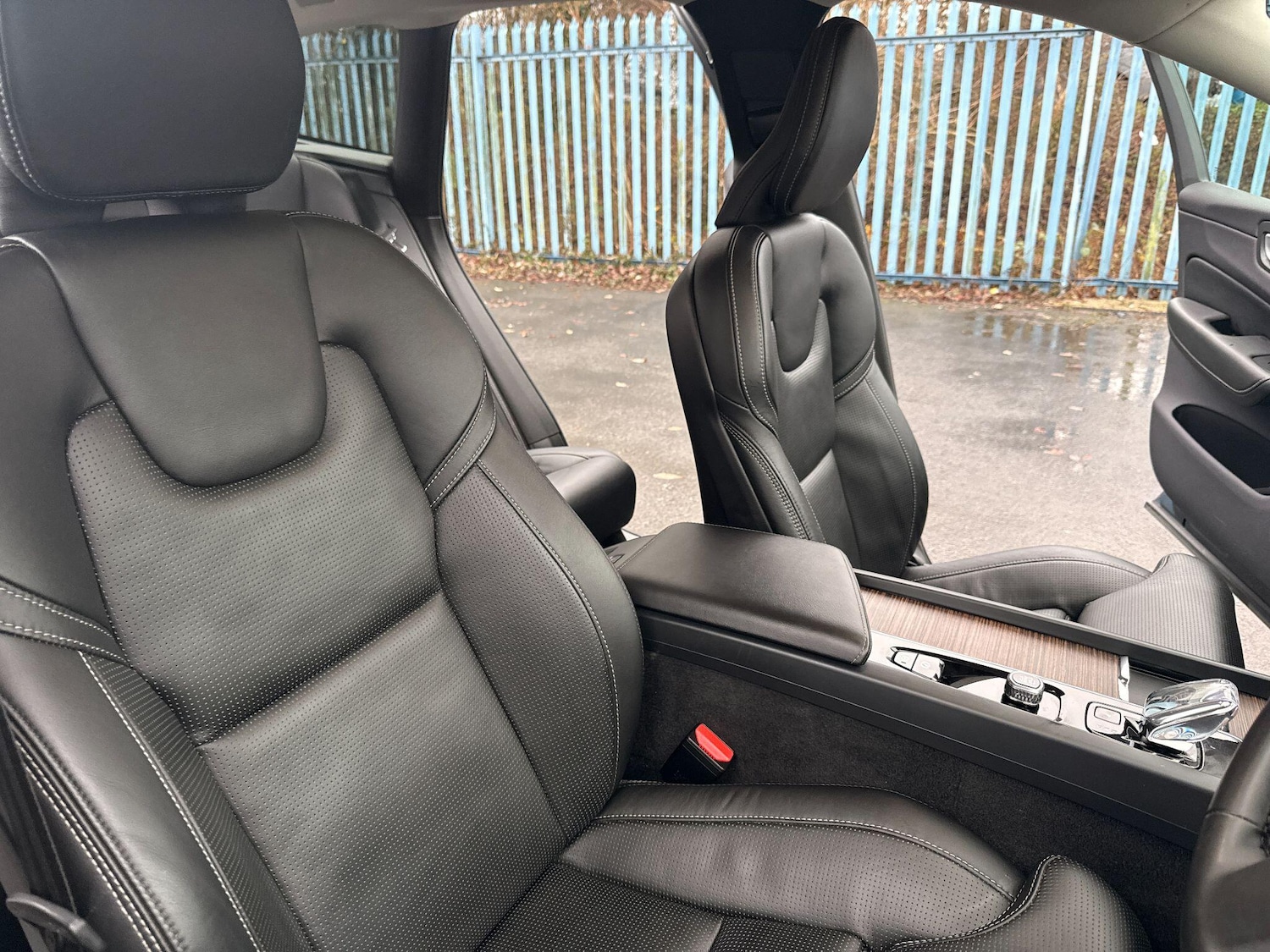 Used Volvo XC60 2023 for sale - 77253882: Photo 12