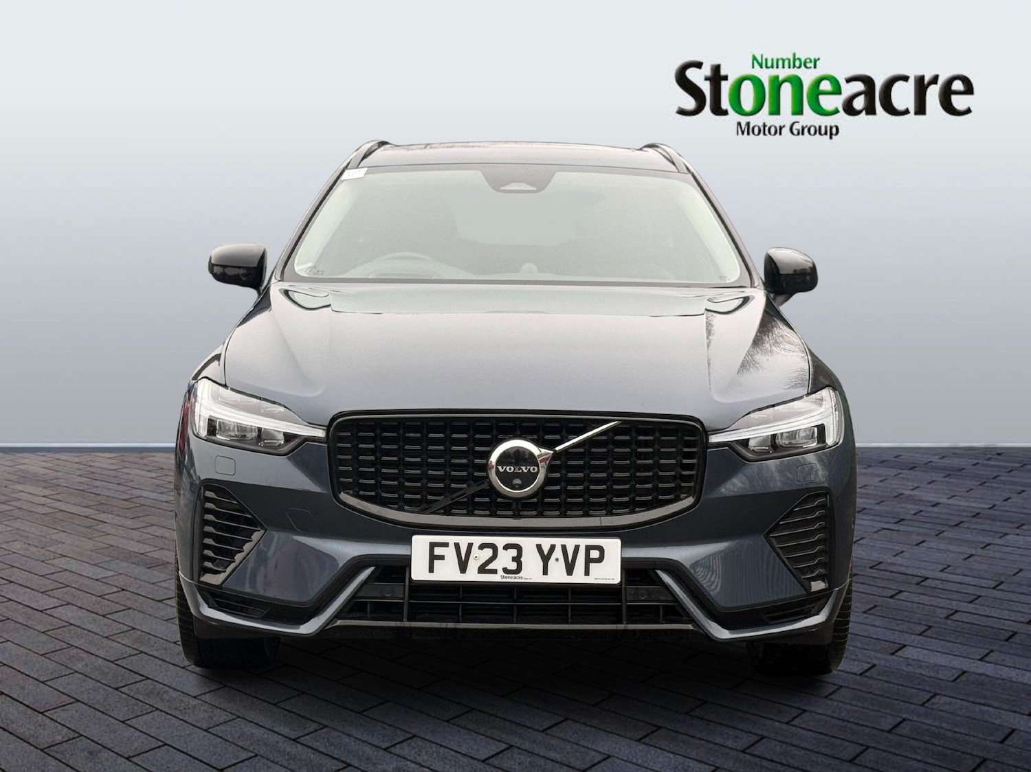 Used Volvo XC60 2023 for sale - 77253882: Photo 2