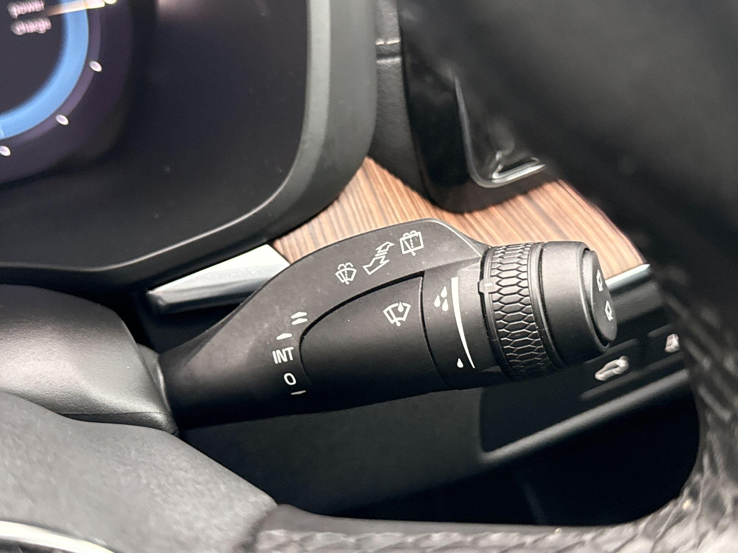 Used Volvo XC60 2023 for sale - 77253882: Photo 20