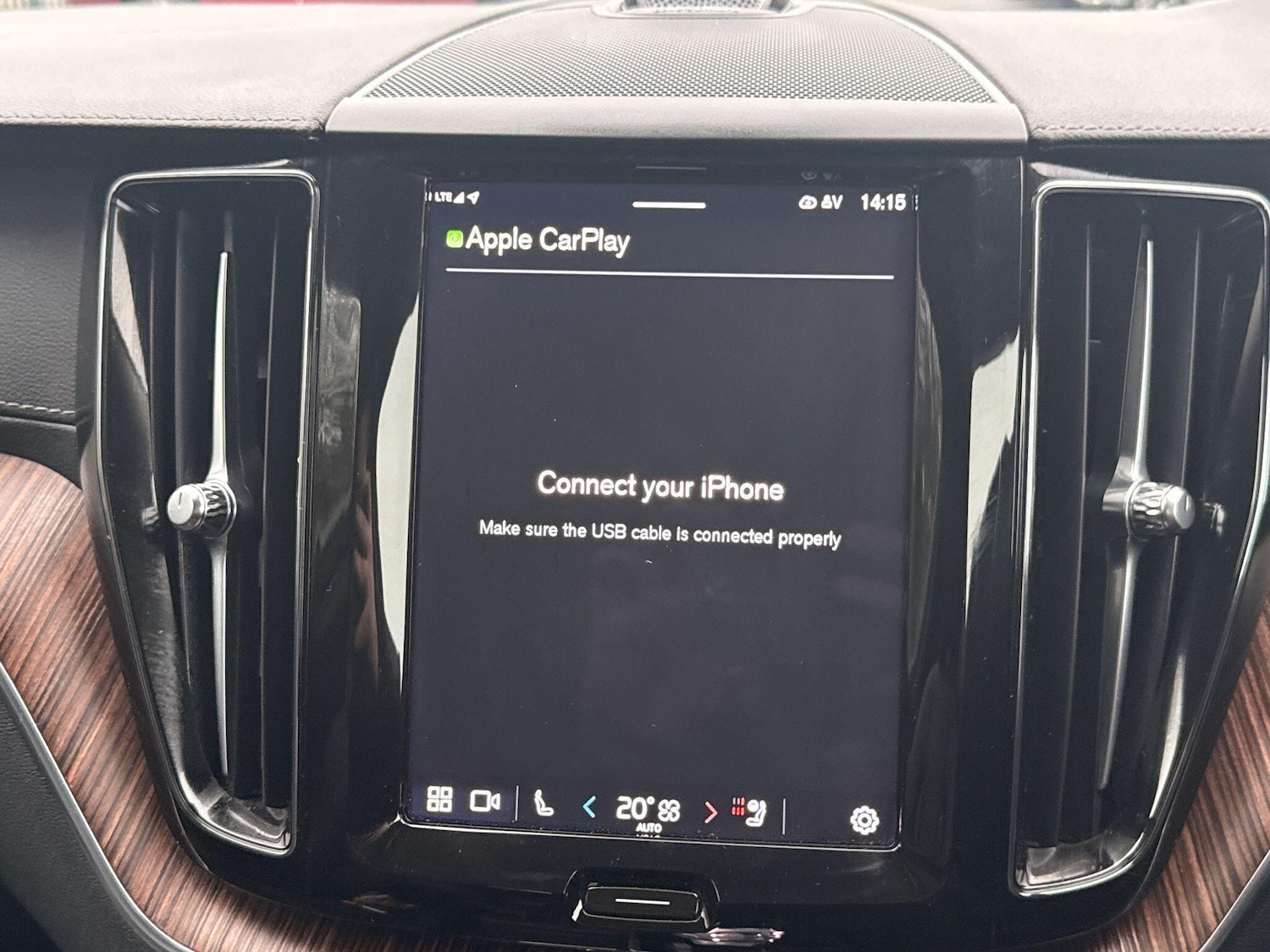 Used Volvo XC60 2023 for sale - 77253882: Photo 24