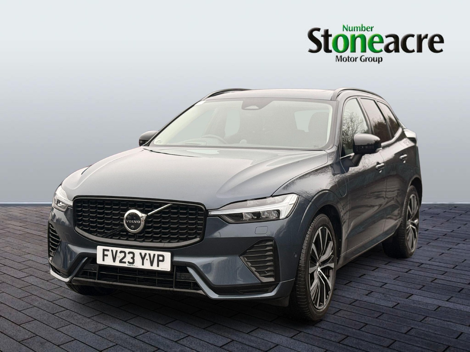 Used Volvo XC60 2023 for sale - 77253882: Photo 3