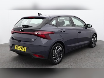 Used Hyundai i20 2022 for sale - 77117042: Photo