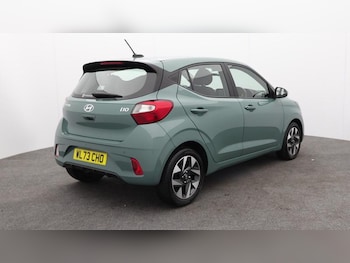 Used Hyundai i10 2023 for sale - 77117118: Photo