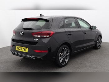 Used Hyundai i30 2024 for sale - 77117433: Photo