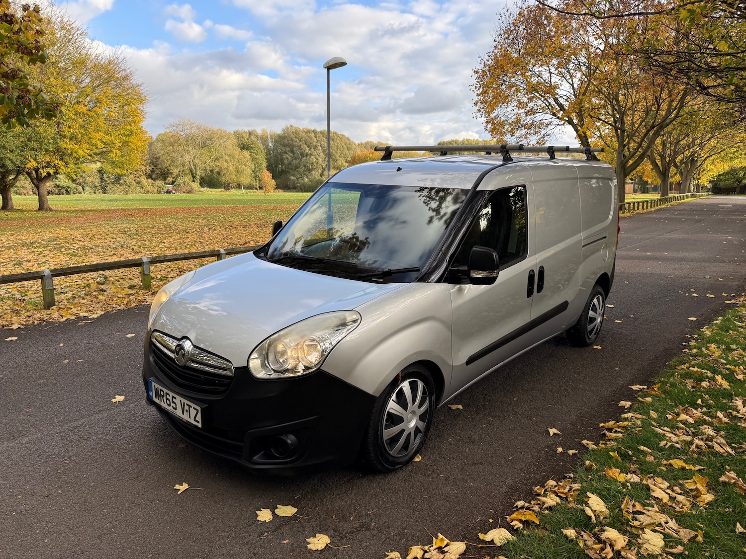 Used Vauxhall Combo 2016 for sale - 76466139: Photo 2