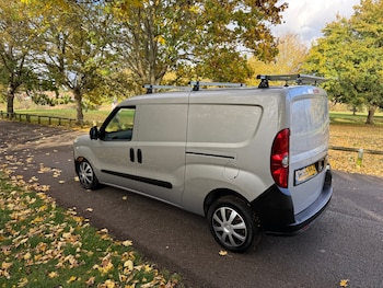 Used Vauxhall Combo 2016 for sale - 76466139: Photo