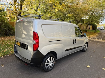 Used Vauxhall Combo 2016 for sale - 76466139: Photo