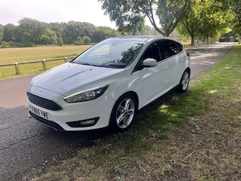 2015 (65) - 1.5 TDCi 120 Zetec 5dr