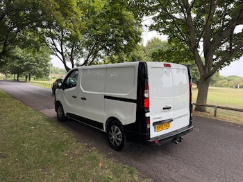Used Vauxhall Vivaro 2015 for sale - 75550547: Photo