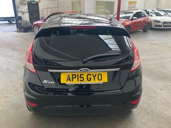 Used Ford Fiesta 2015 for sale - 77484404: Photo