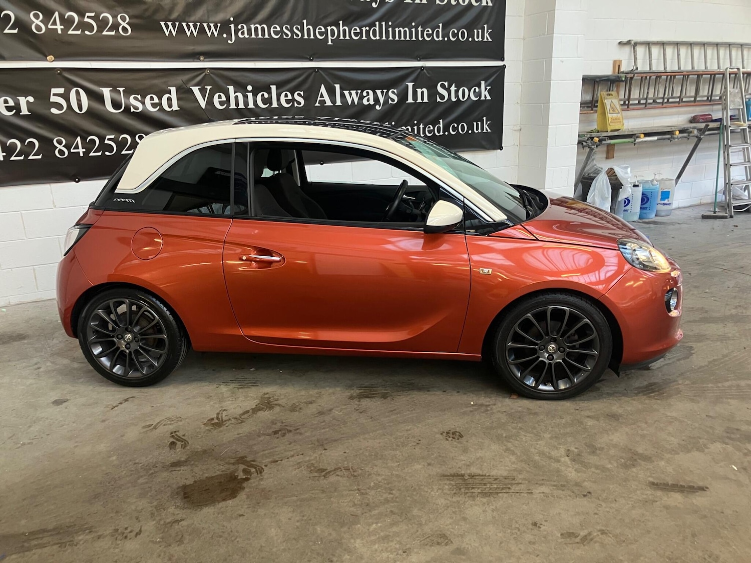 Used Vauxhall ADAM 2014 for sale - 77305487: Photo 2