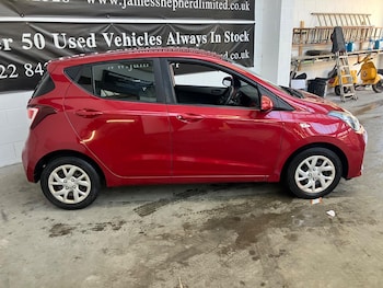 Used Hyundai i10 2017 for sale - 78232634: Photo