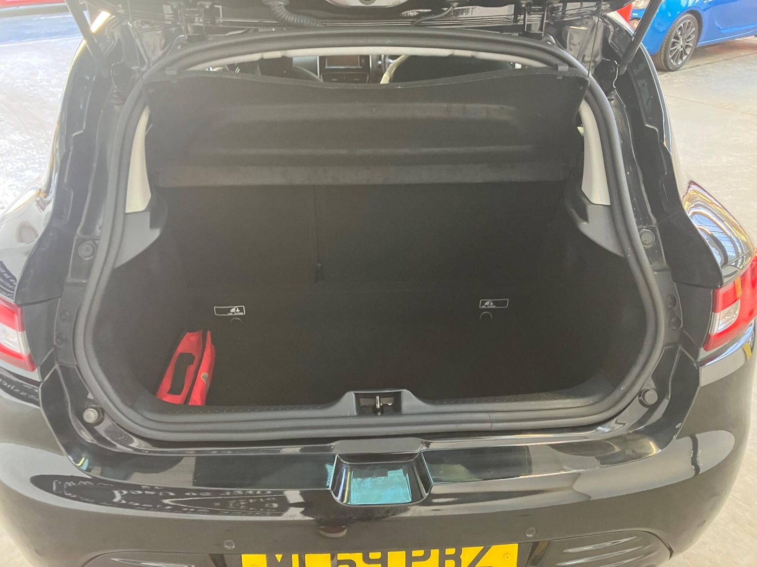 Used Renault Clio 2019 for sale - 77982706: Photo 10