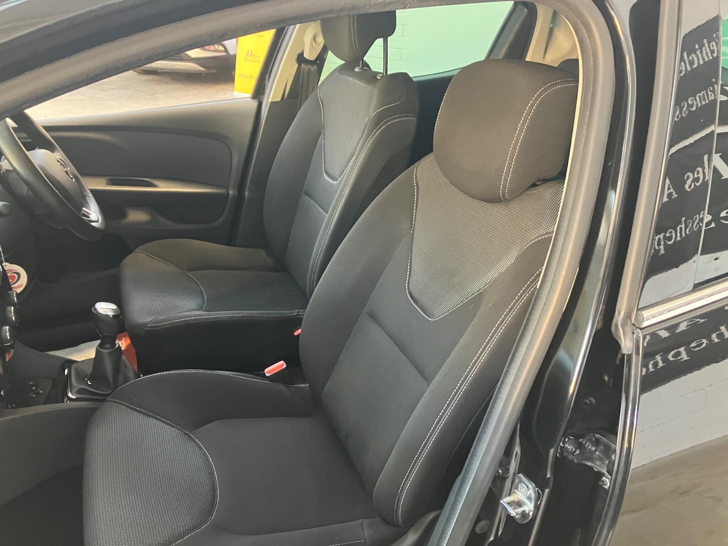 Used Renault Clio 2019 for sale - 77982706: Photo 13