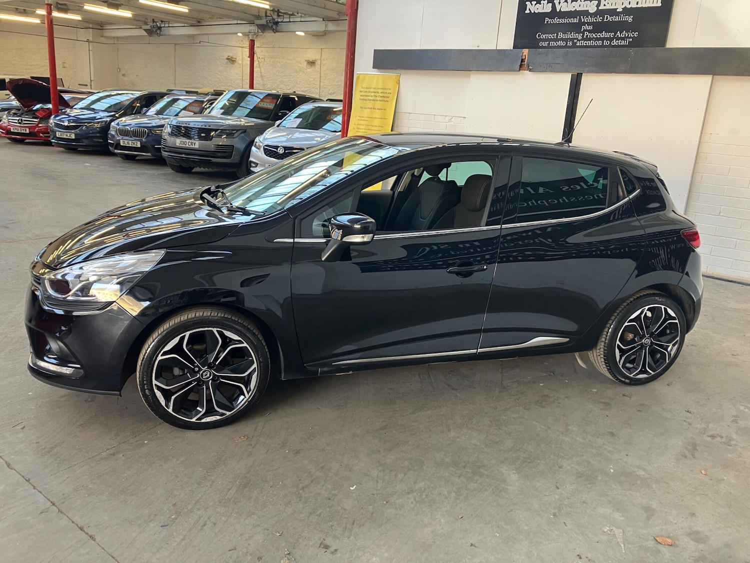 Used Renault Clio 2019 for sale - 77982706: Photo 6