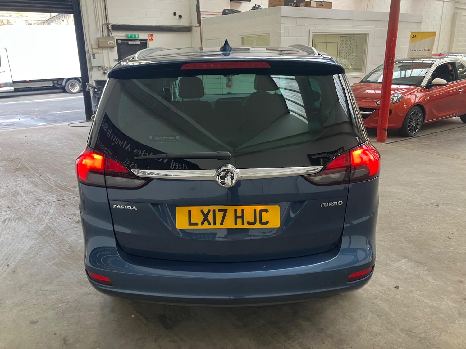 Used Vauxhall Zafira Tourer 2017 for sale - 77670774: Photo 4