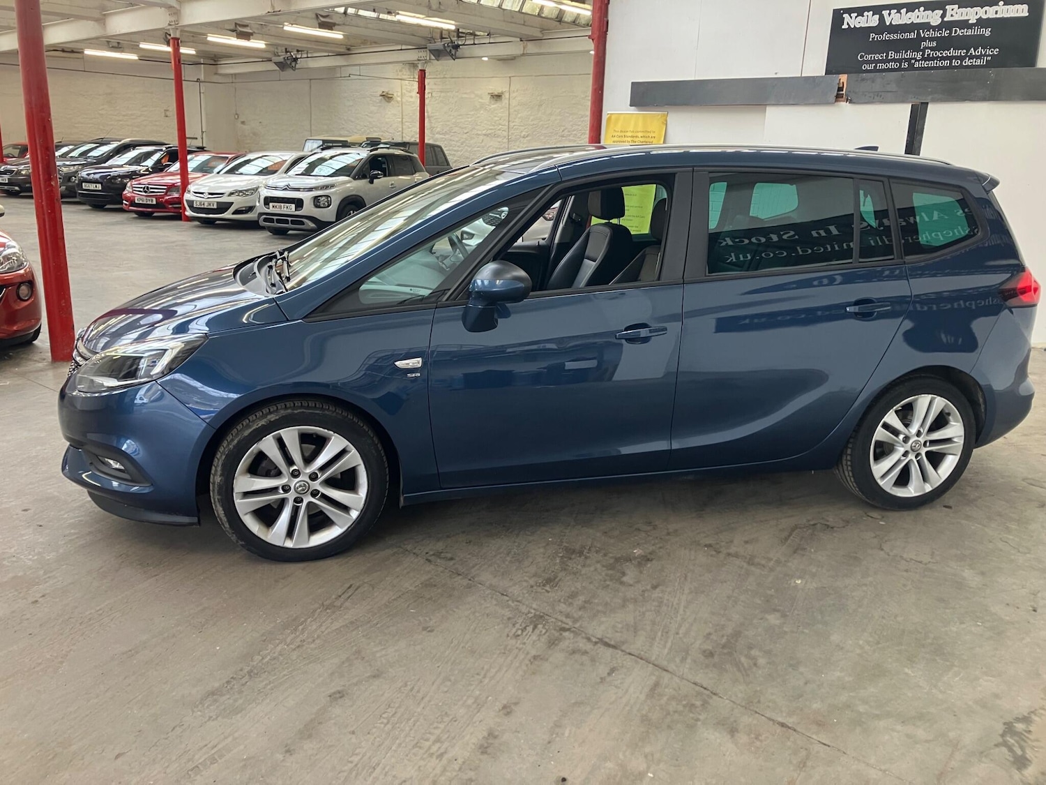 Used Vauxhall Zafira Tourer 2017 for sale - 77670774: Photo 6