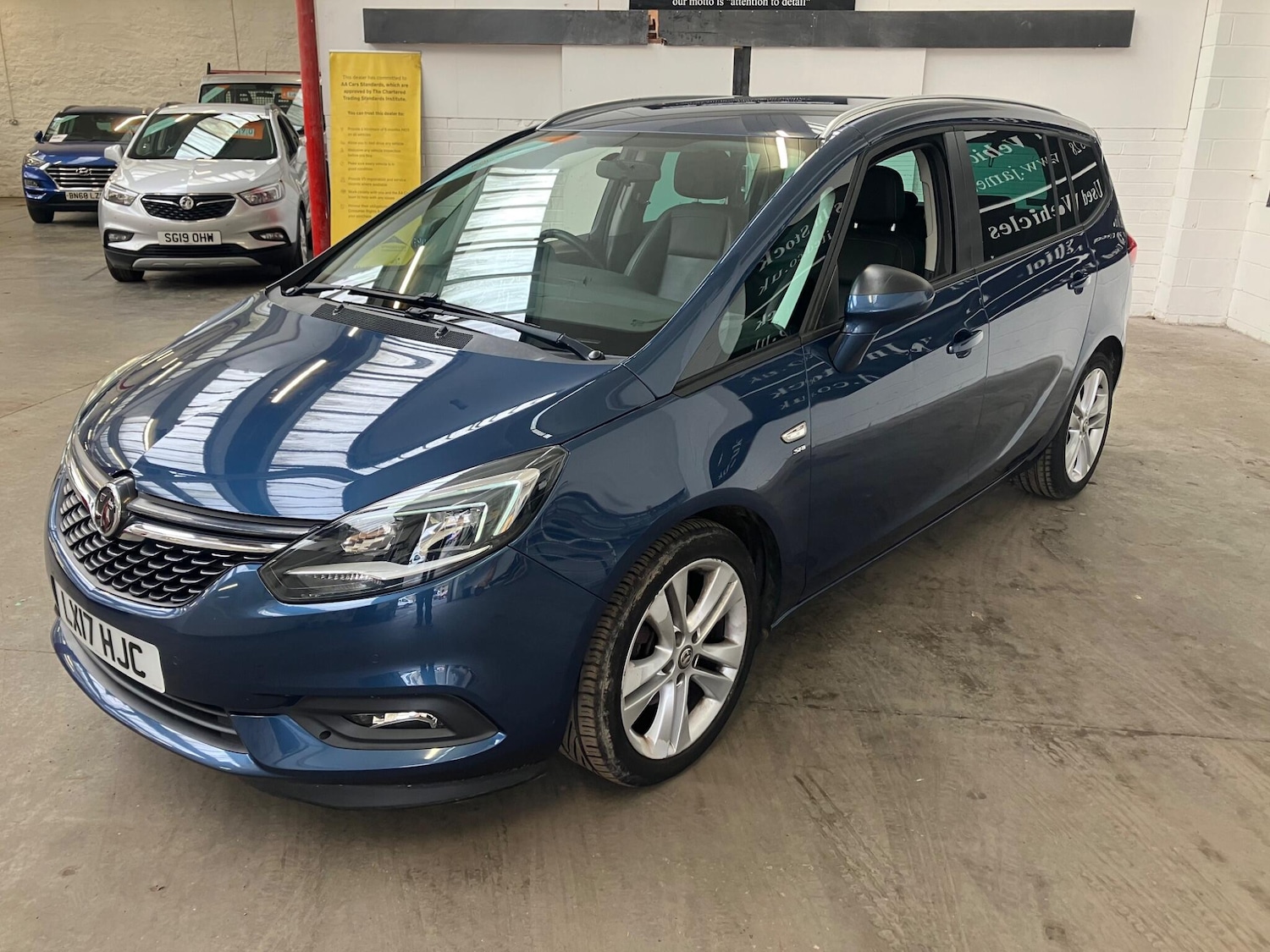Used Vauxhall Zafira Tourer 2017 for sale - 77670774: Photo 7