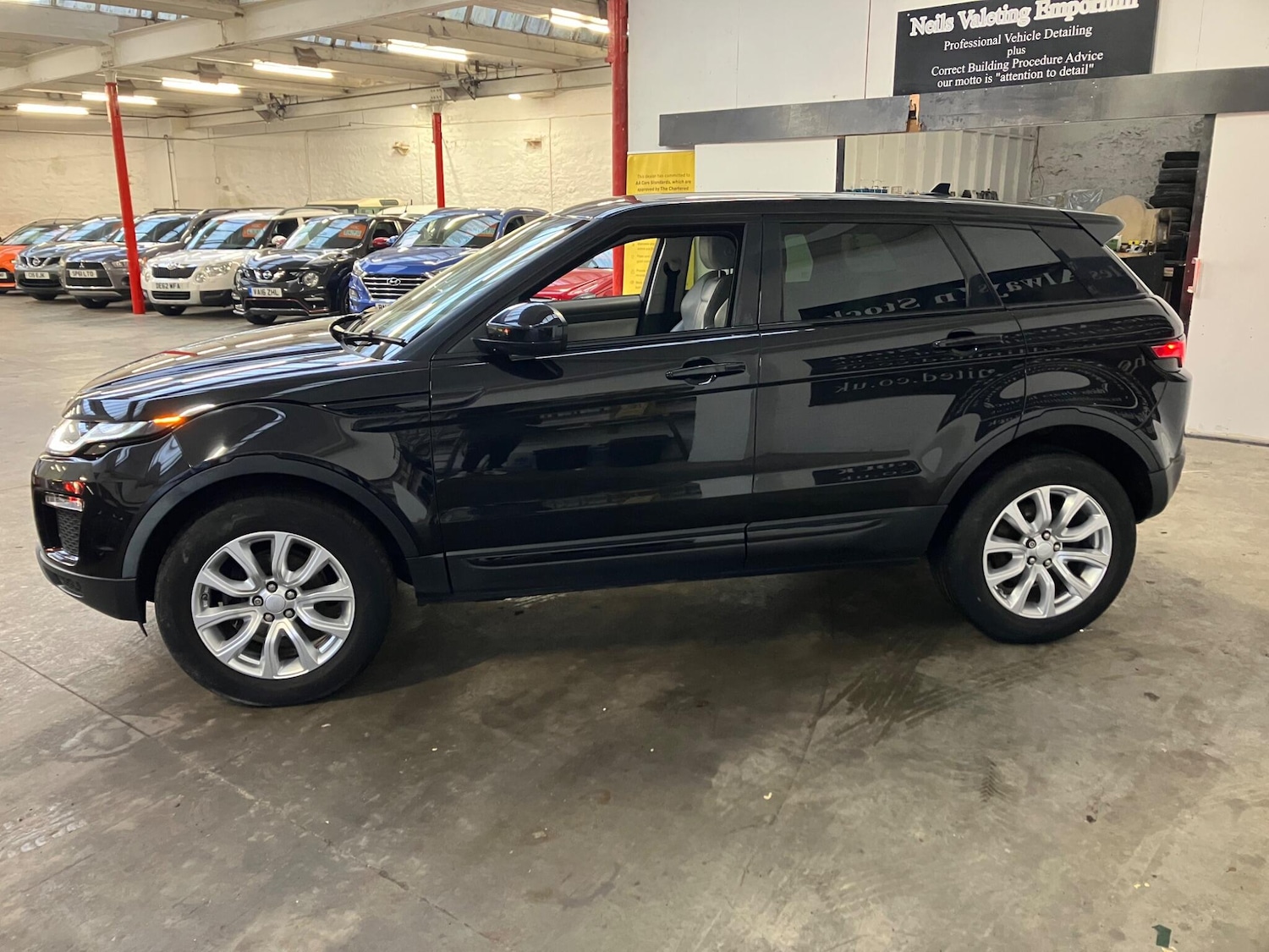 Used Land Rover Range Rover Evoque 2016 for sale - 77305460: Photo 6