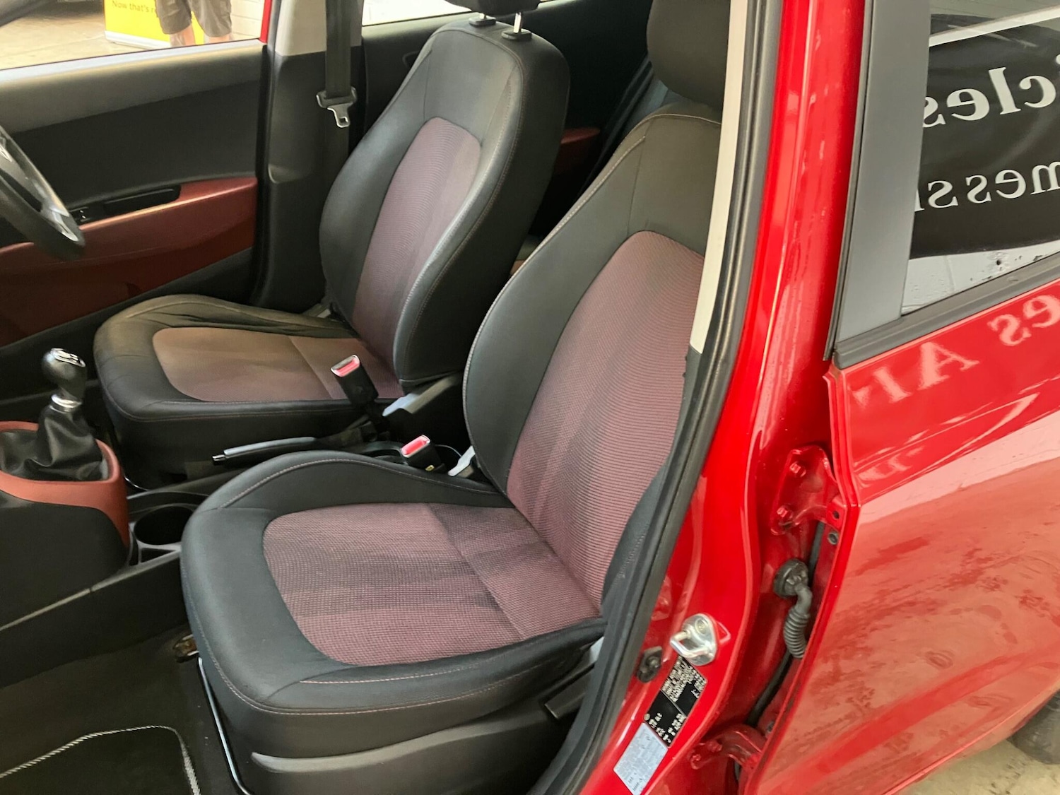 Used Hyundai i10 2017 for sale - 78204606: Photo 13