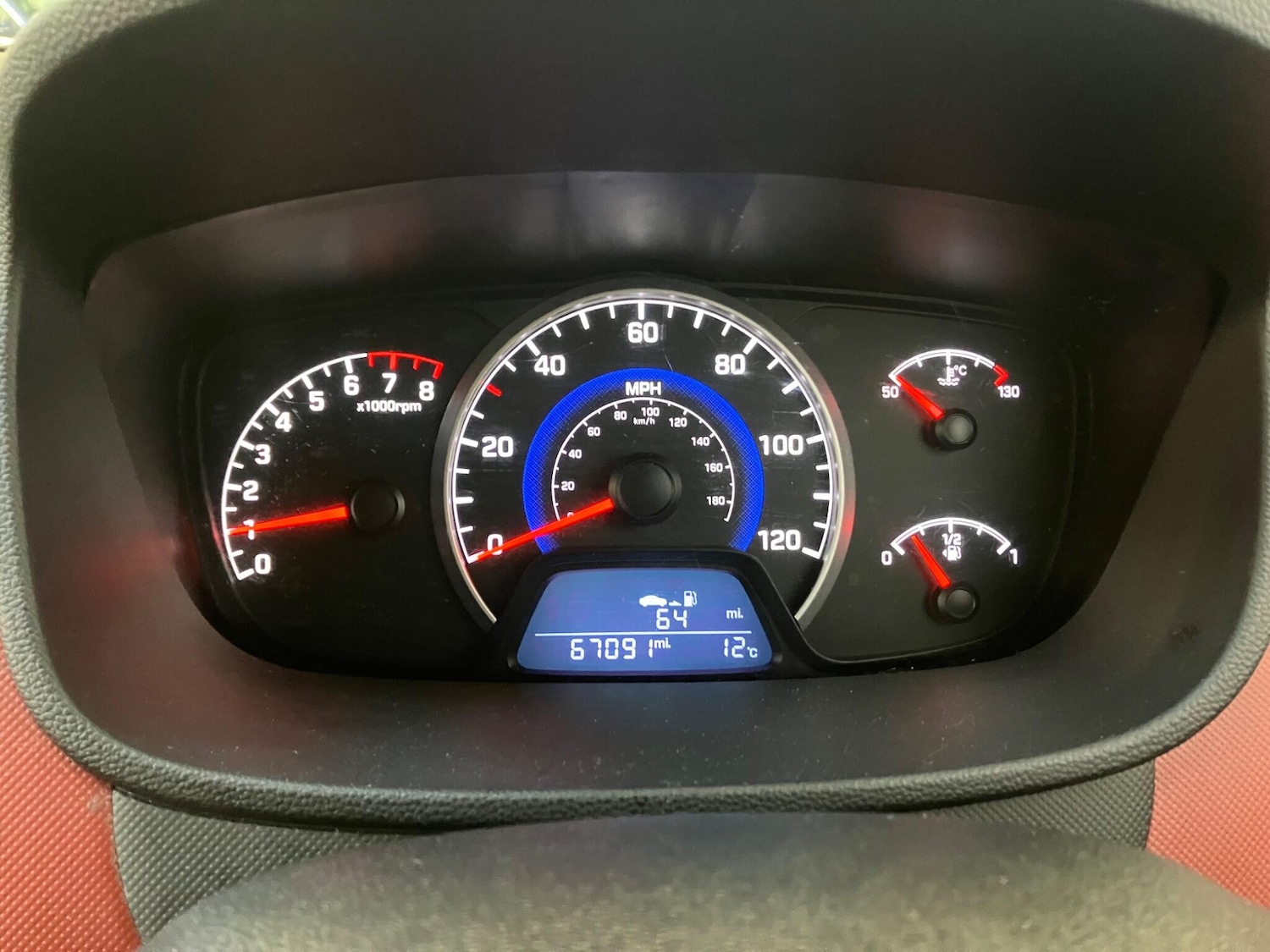 Used Hyundai i10 2017 for sale - 78204606: Photo 19