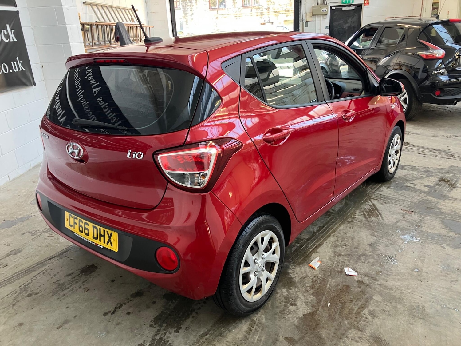Used Hyundai i10 2017 for sale - 78204606: Photo 3