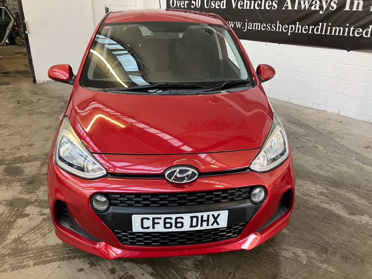 Used Hyundai i10 2017 for sale - 78204606: Photo 8