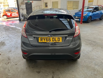 Used Ford Fiesta 2017 for sale - 77774610: Photo