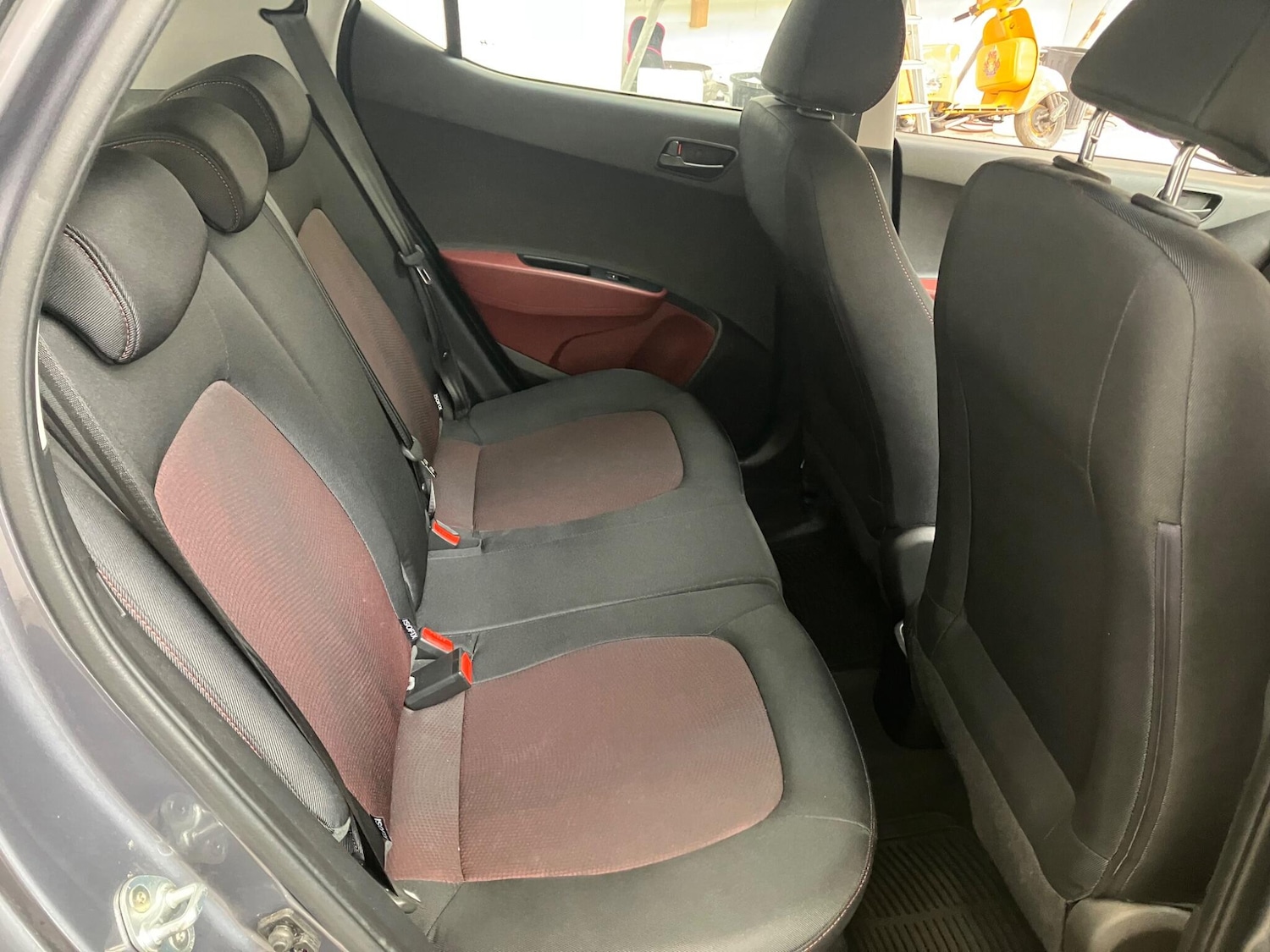 Used Hyundai i10 2018 for sale - 78127571: Photo 11