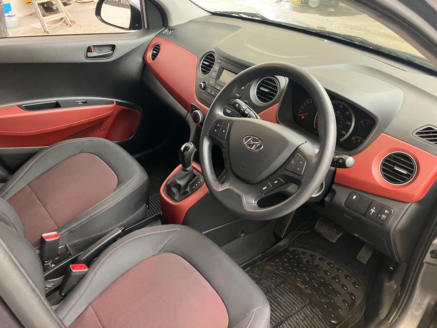 Used Hyundai i10 2018 for sale - 78127571: Photo 18