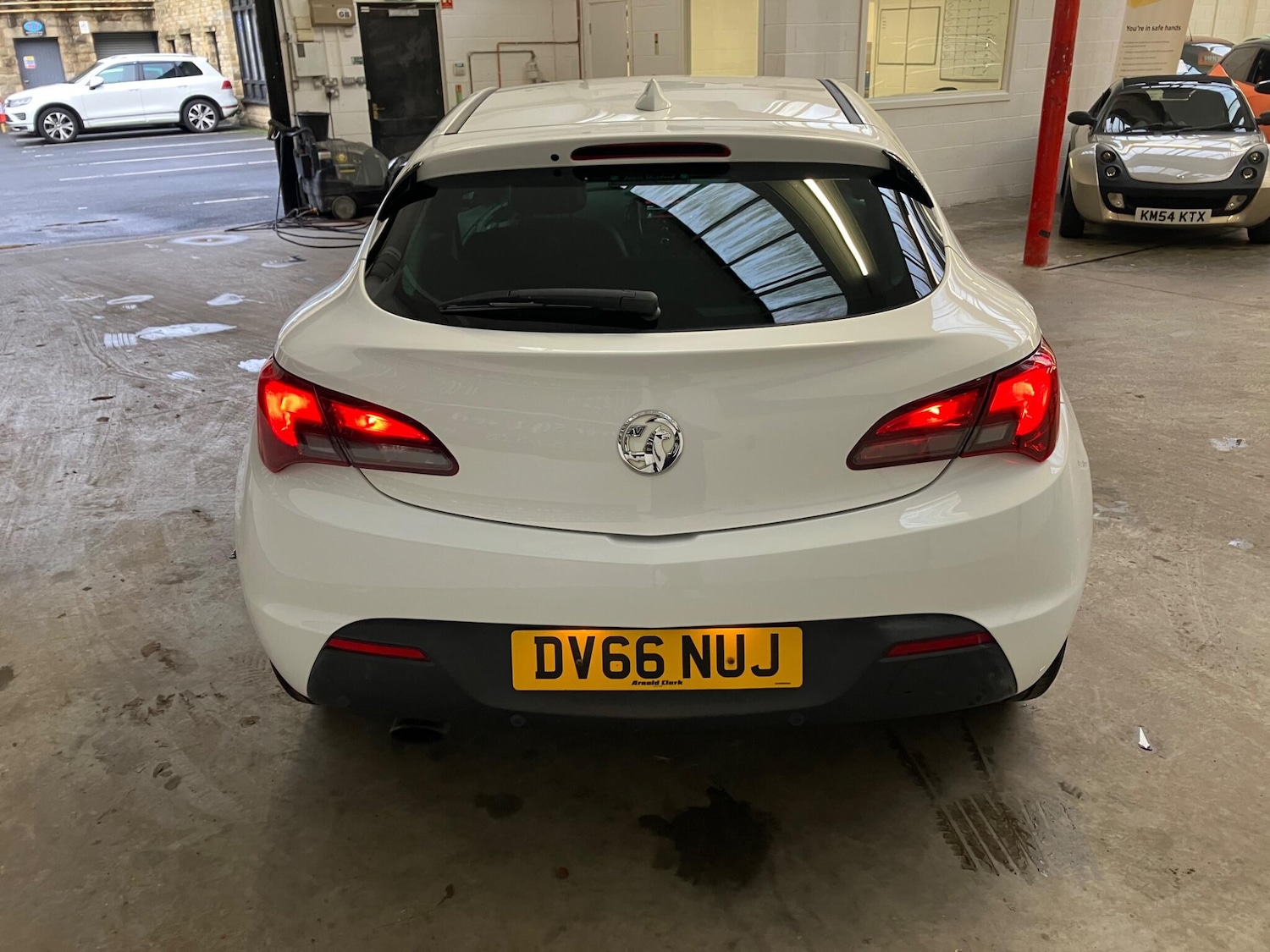 Used Vauxhall Astra GTC for sale - 77305254: Photo 4