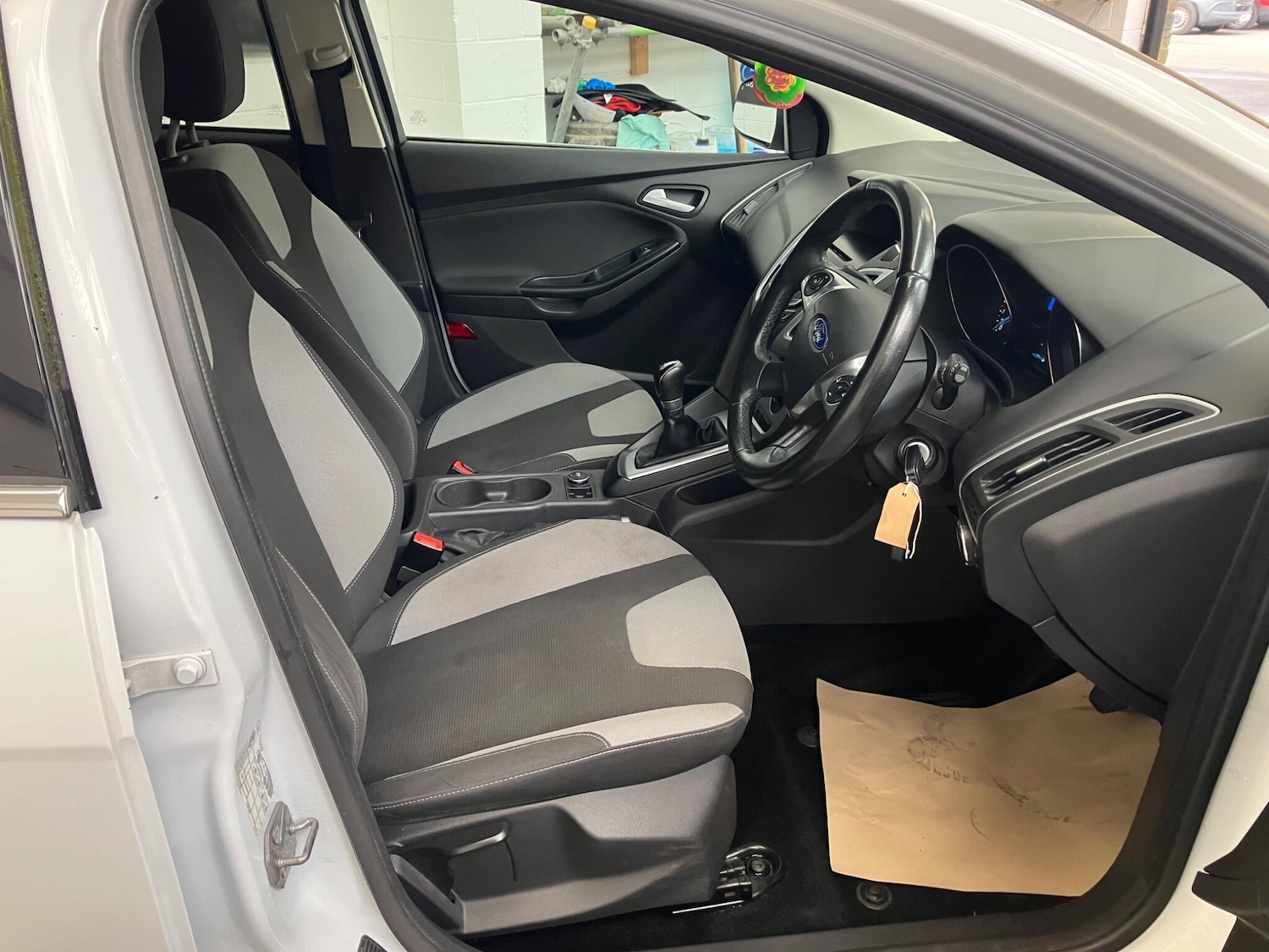 Used Ford Focus 2014 for sale - 77304835: Photo 17