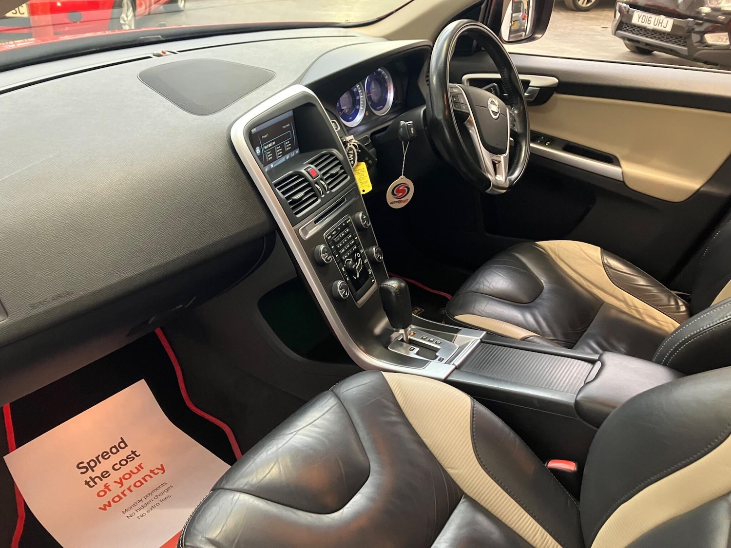 Used Volvo XC60 2011 for sale - 77304873: Photo 17