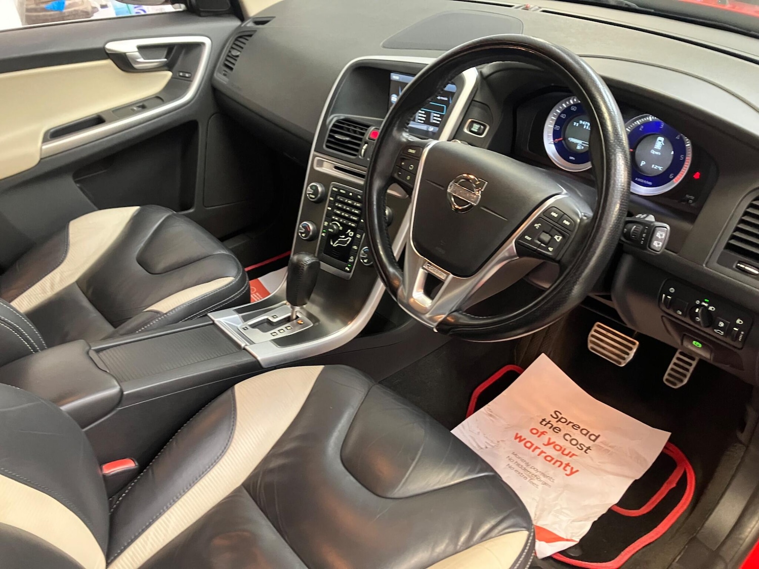 Used Volvo XC60 2011 for sale - 77304873: Photo 20