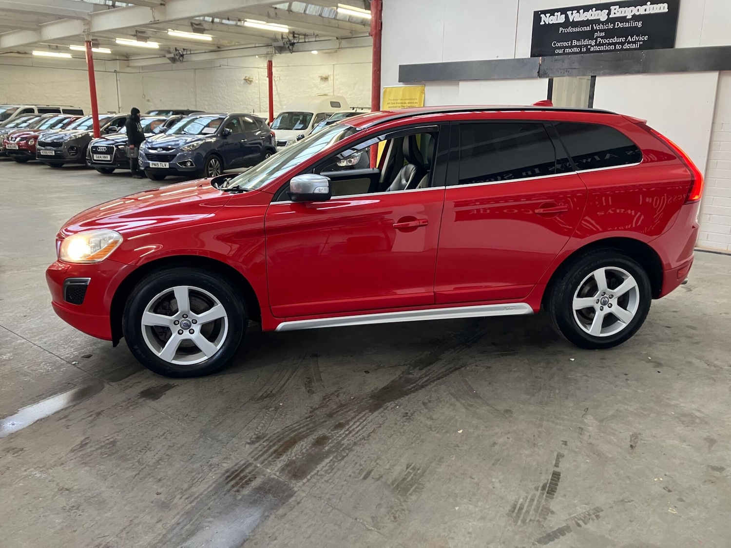 Used Volvo XC60 2011 for sale - 77304873: Photo 7