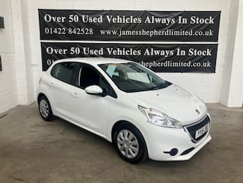 Used Peugeot 208 2015 for sale - 79691681: Photo