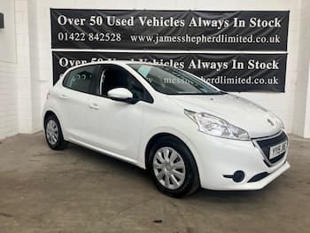 Used Peugeot 208 2015 for sale - 79691681: Photo