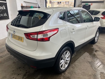 Used Nissan Qashqai 2017 for sale - 78472396: Photo