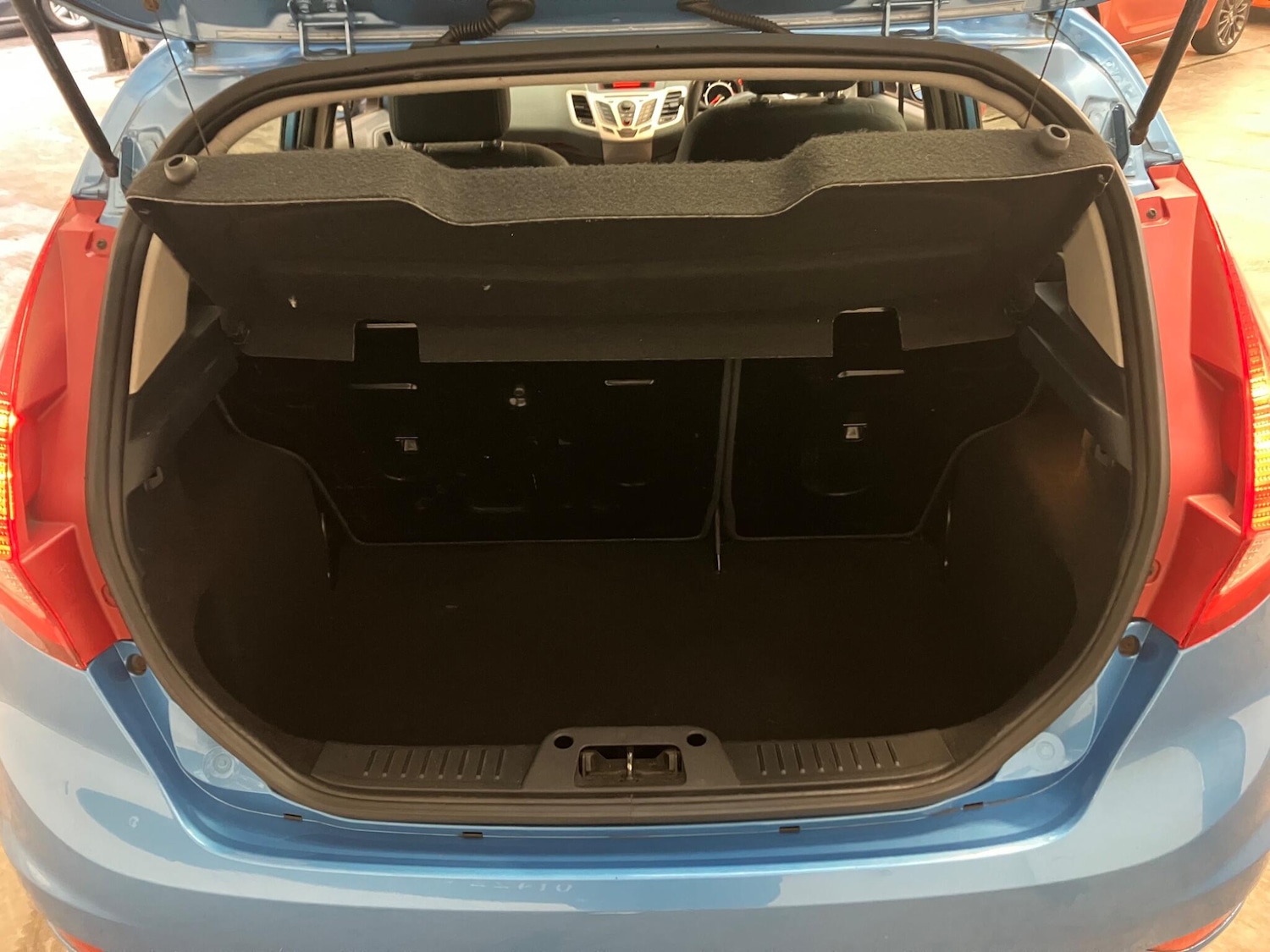 Used Ford Fiesta 2010 for sale - 77304954: Photo 10