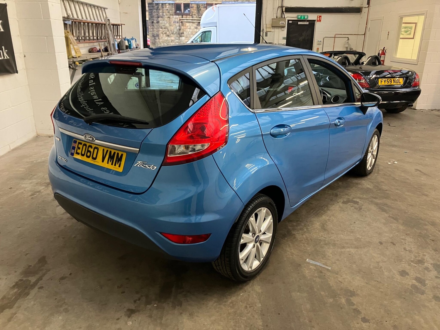 Used Ford Fiesta 2010 for sale - 77304954: Photo 4