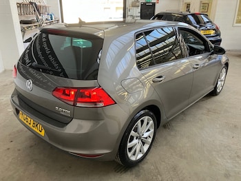 Used Volkswagen Golf 2013 for sale - 77983973: Photo