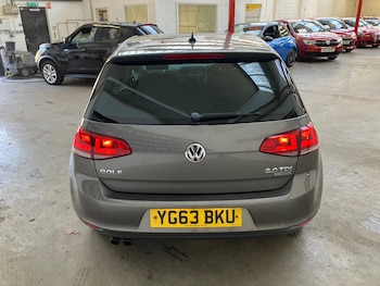 Used Volkswagen Golf 2013 for sale - 77983973: Photo