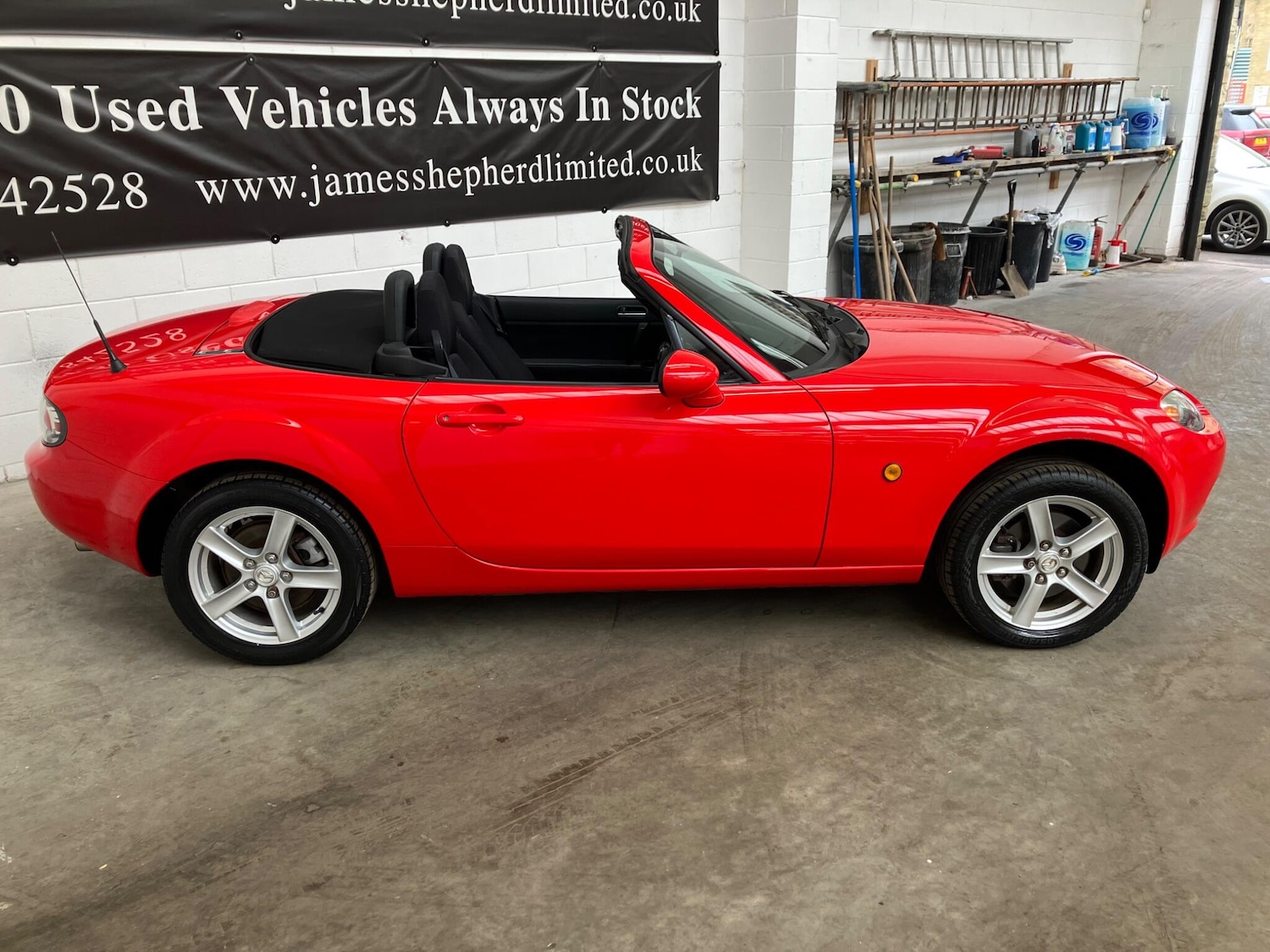 Used Mazda MX-5 2007 for sale - 77306195: Photo 2