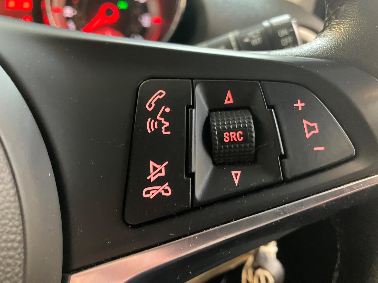 Used Vauxhall ADAM 2014 for sale - 77637825: Photo 22