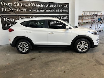 Used Hyundai TUCSON 2017 for sale - 77305200: Photo