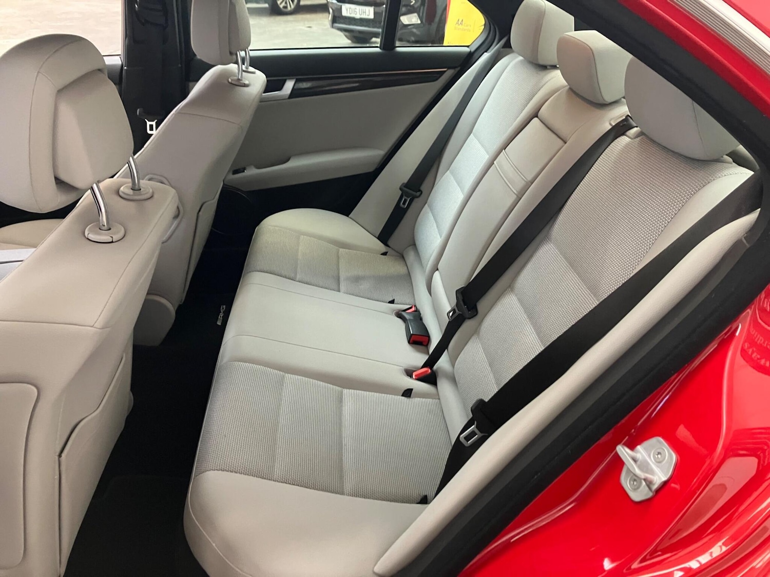 Used Mercedes-Benz C Class 2011 for sale - 77306190: Photo 12