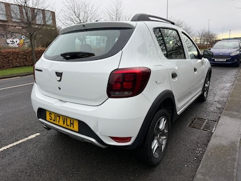 Used Dacia Sandero Stepway 2017 for sale - 77953867: Photo