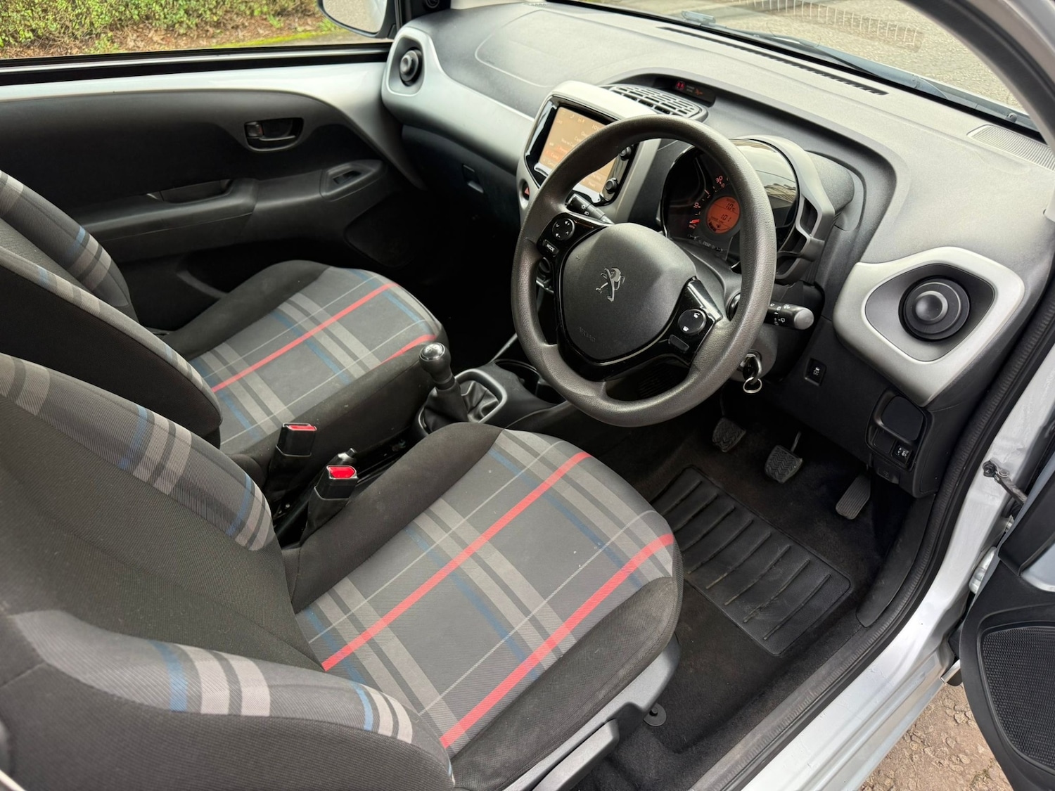 Used Peugeot 108 2015 for sale - 77953728: Photo 6