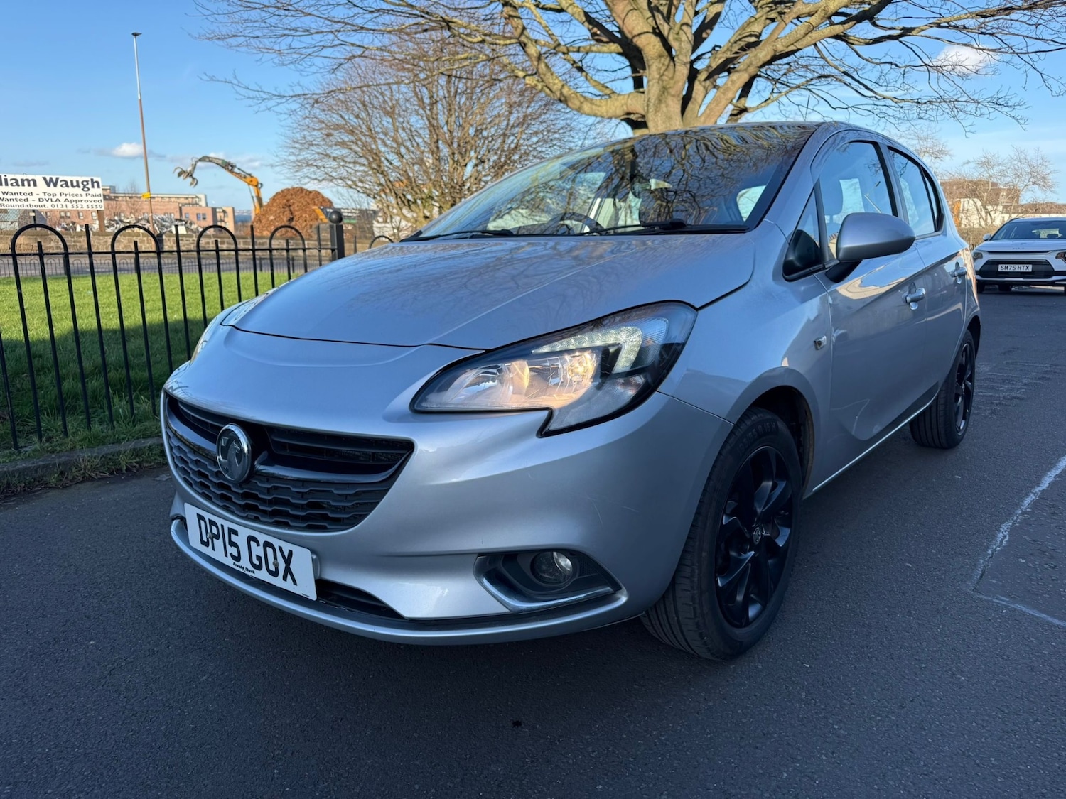 Used Vauxhall Corsa 2015 for sale - 77953796: Photo 2
