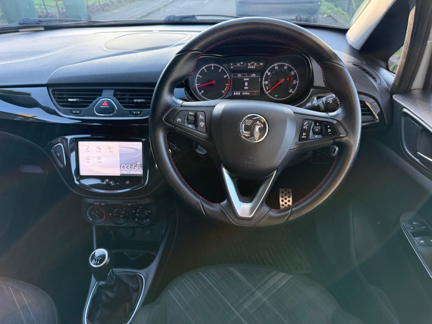 Used Vauxhall Corsa 2015 for sale - 77953796: Photo 5